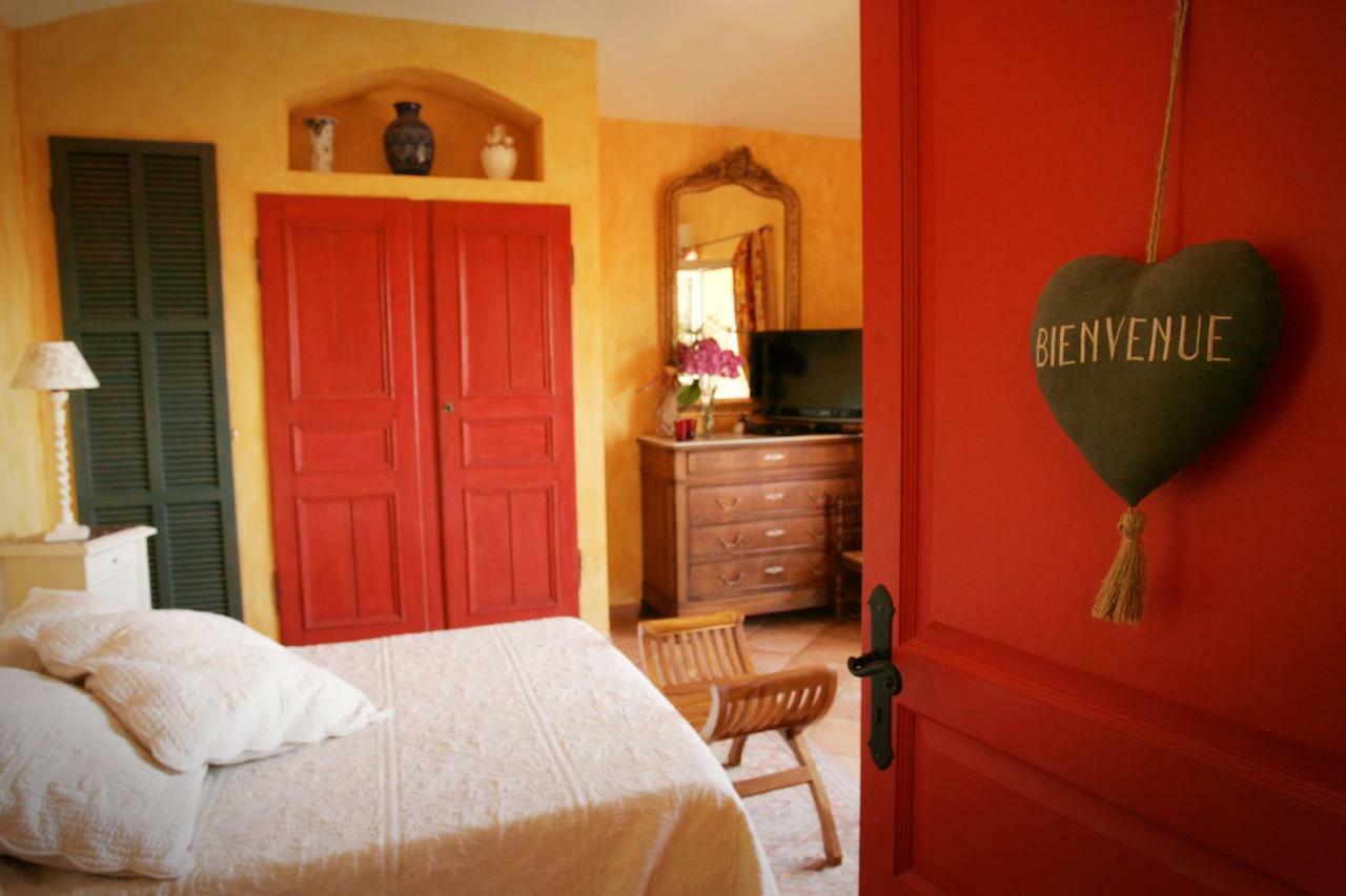 Villa Mimosa Favone Eksteriør billede