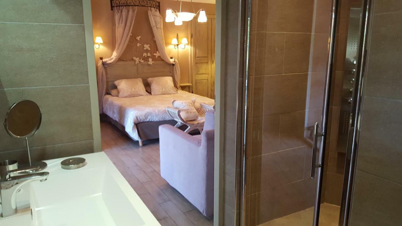 Villa Mimosa Favone Eksteriør billede