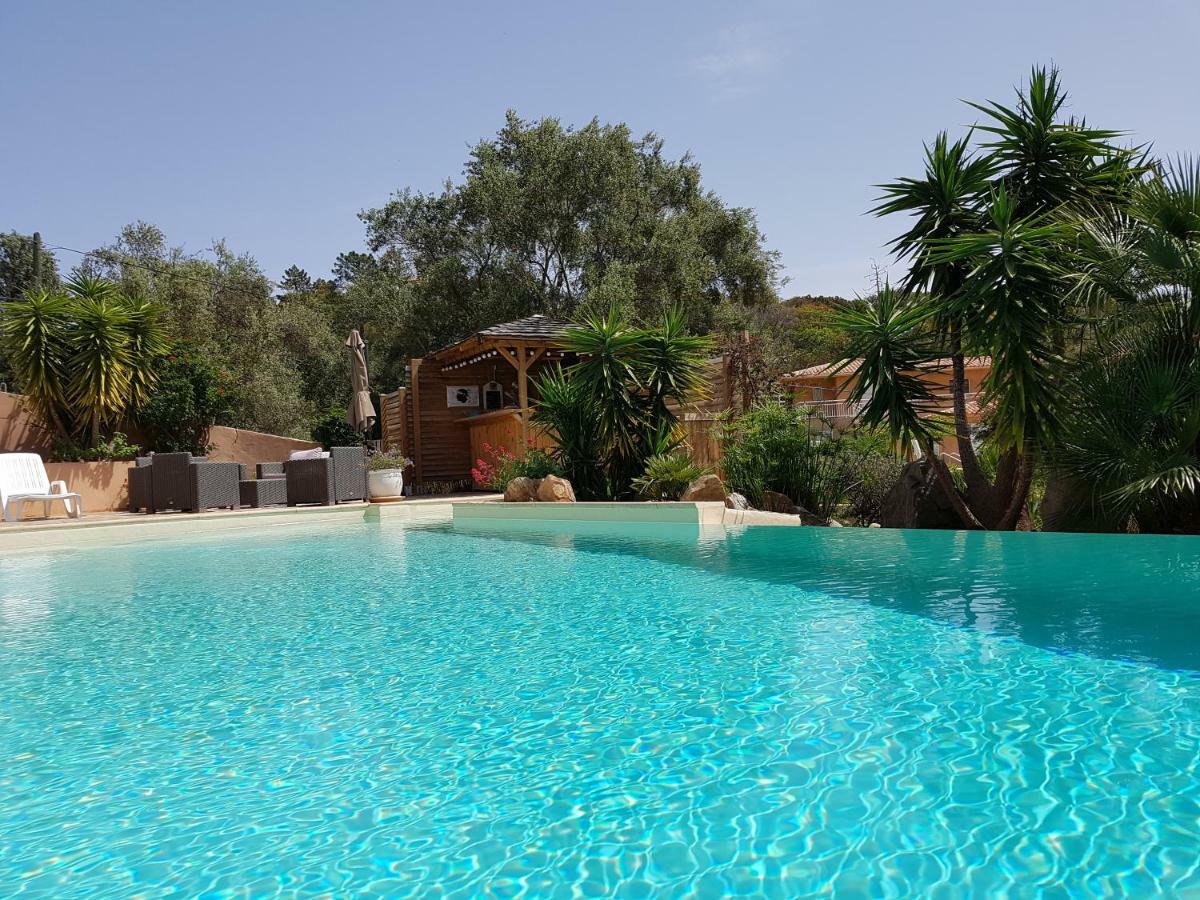 Villa Mimosa Favone Eksteriør billede